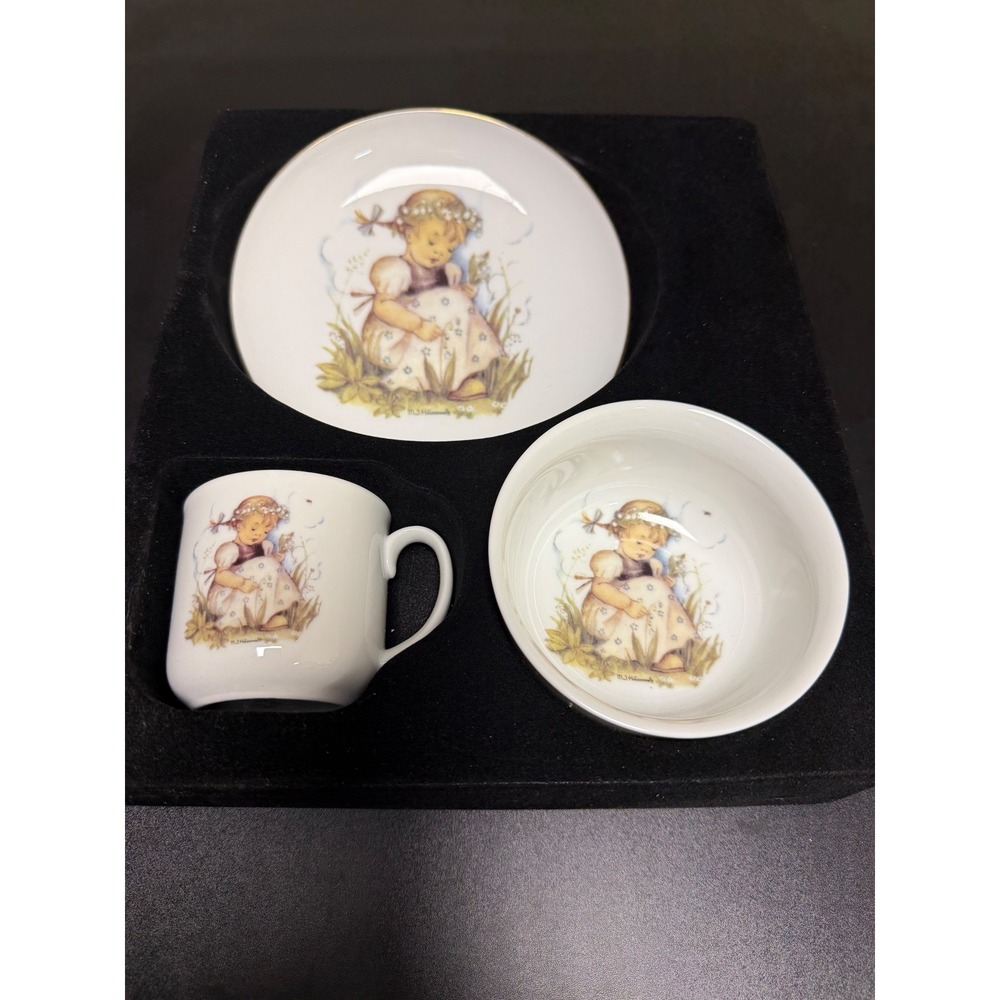 Reutter Porzellan MJ Hummel Children Tea Set Girl Bee 3piece Vintage Germany J11
